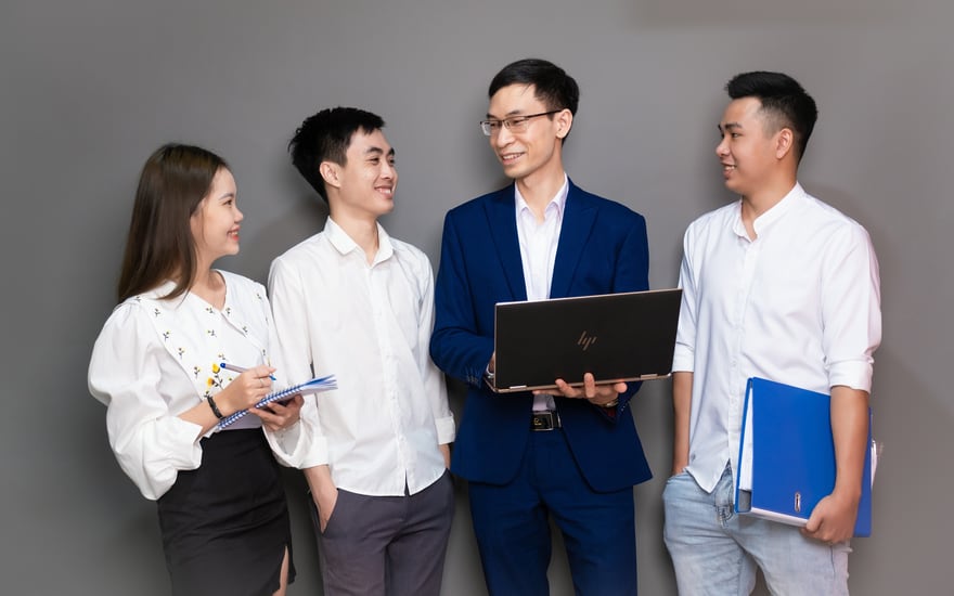 中越双语运营团队